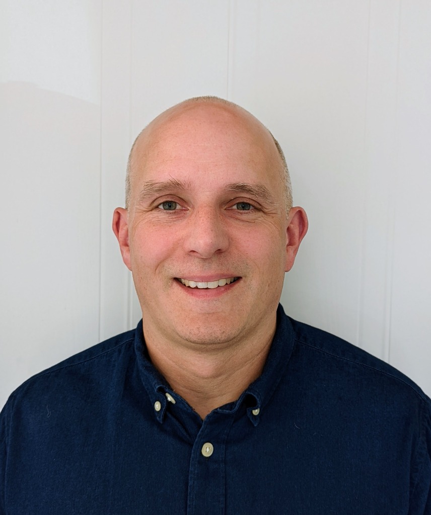 Iain Cheyne Headshot
